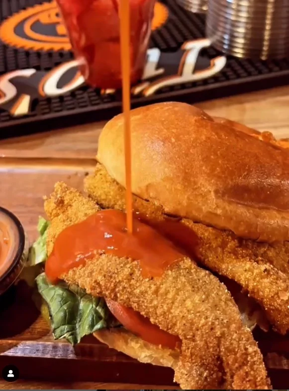 Crispy chicken sandwich at City Social